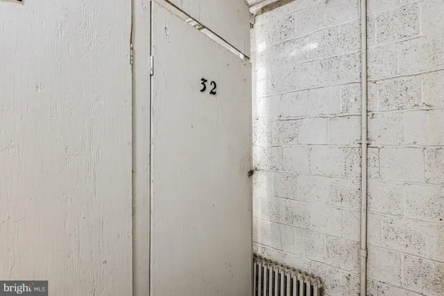 a car parked in front of a building