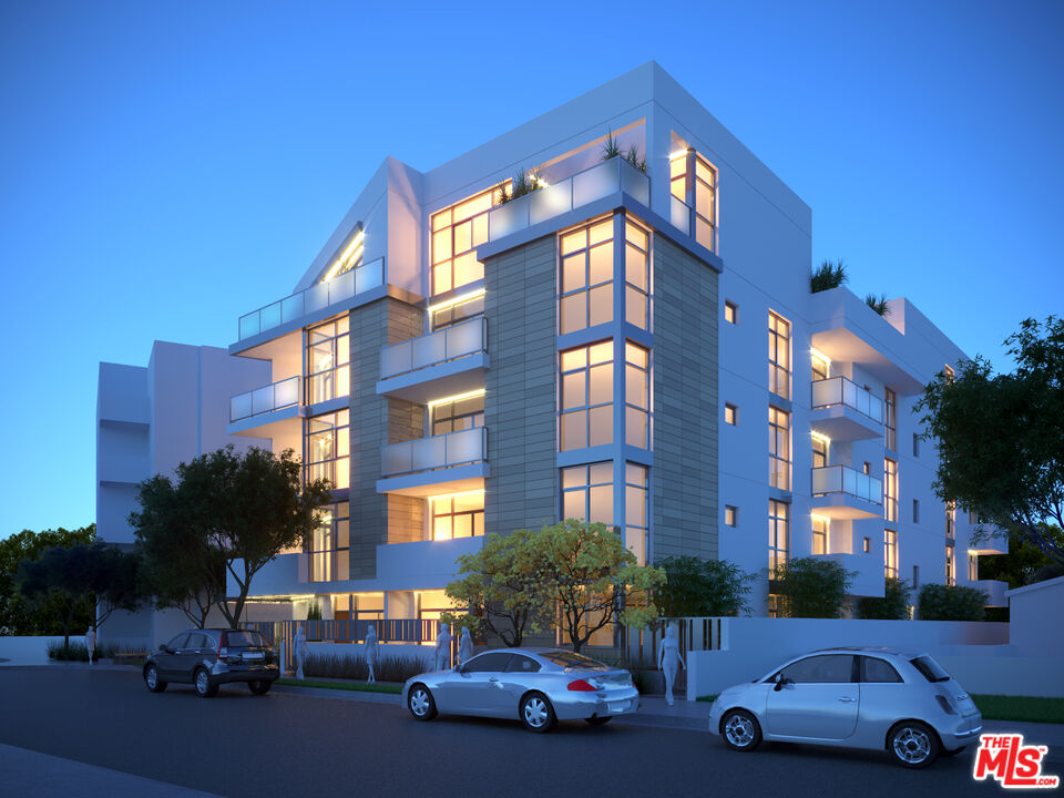 160 Chestnut Street, Unit 204 Pasadena, CA 91103 - Photo 16 of 22 a car parked in front of a building