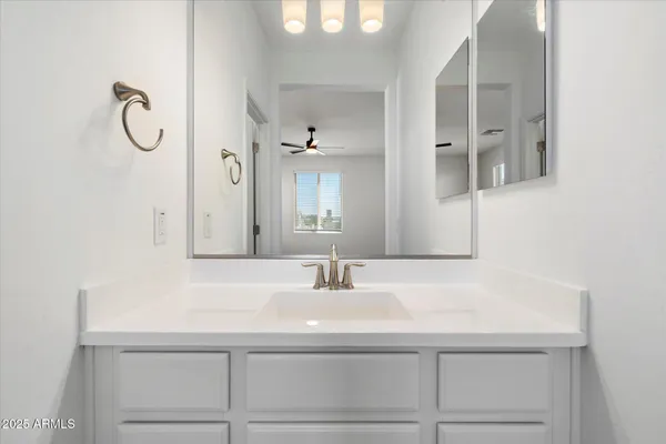 $1,995 | 25101 North 141st Avenue, Surprise, AZ 85387