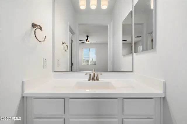 $1,995 | 25101 North 141st Avenue, Surprise, AZ 85387