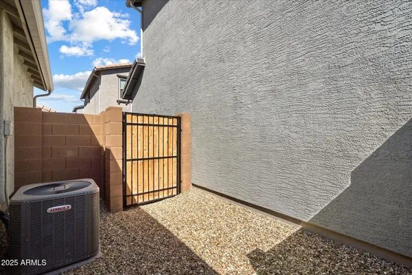 $1,995 | 25101 North 141st Avenue, Surprise, AZ 85387