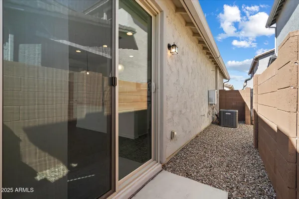 $1,995 | 25101 North 141st Avenue, Surprise, AZ 85387
