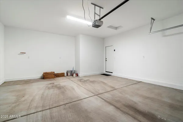 $1,995 | 25101 North 141st Avenue, Surprise, AZ 85387