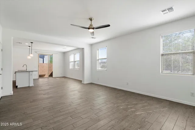 $1,995 | 25101 North 141st Avenue, Surprise, AZ 85387