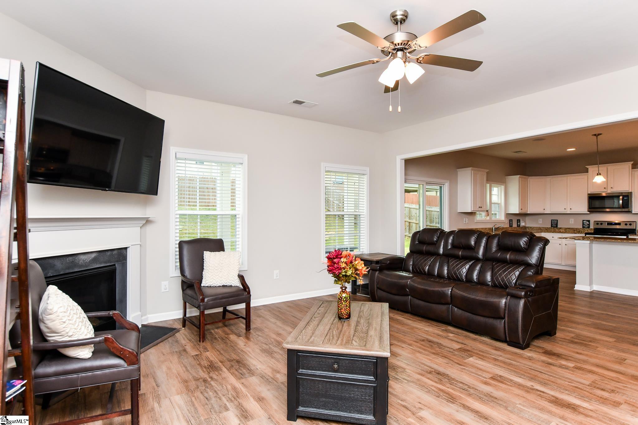812 Camberwell Road Simpsonville, SC 29680 - Photo 11 of 32