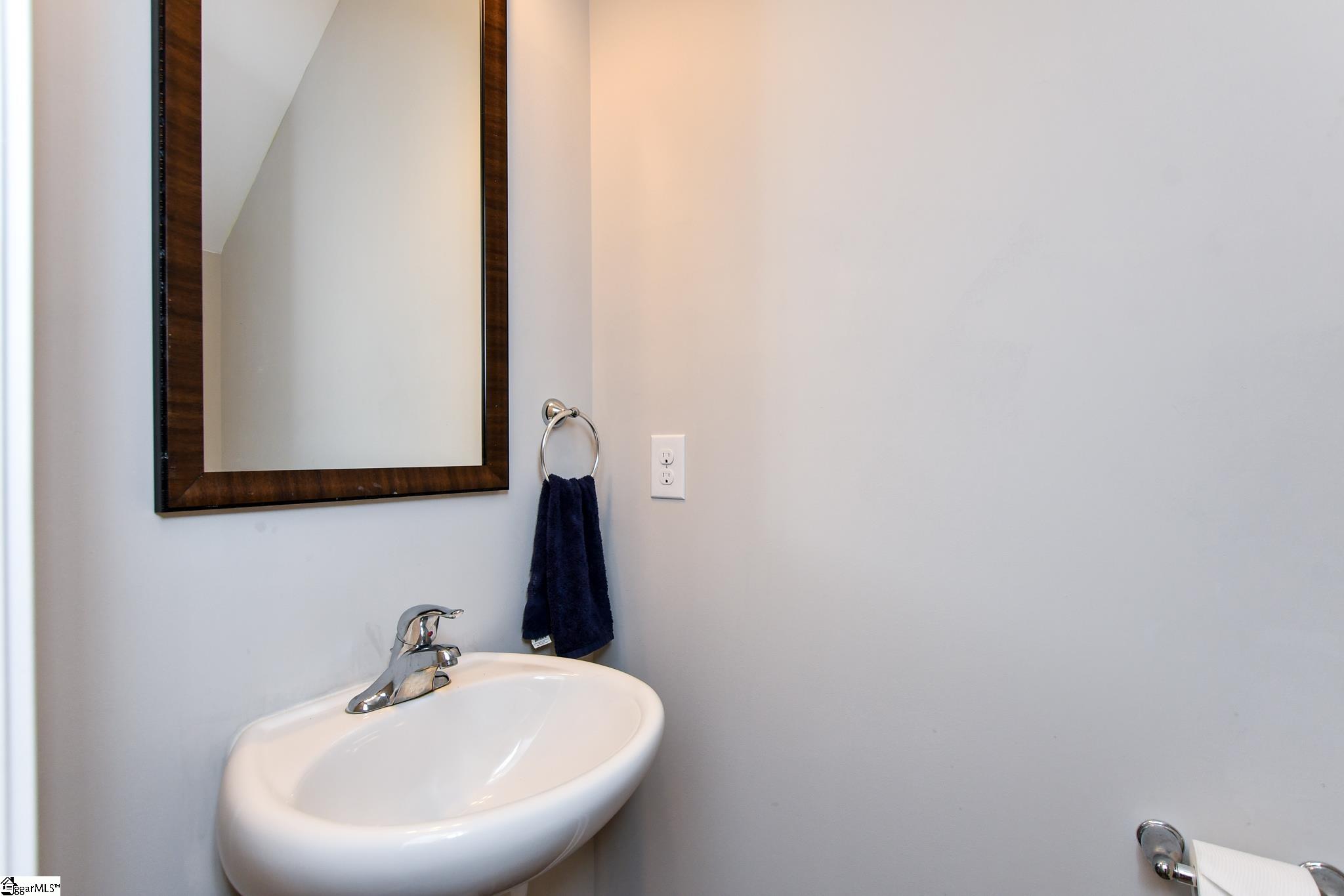 812 Camberwell Road Simpsonville, SC 29680 - Photo 15 of 32