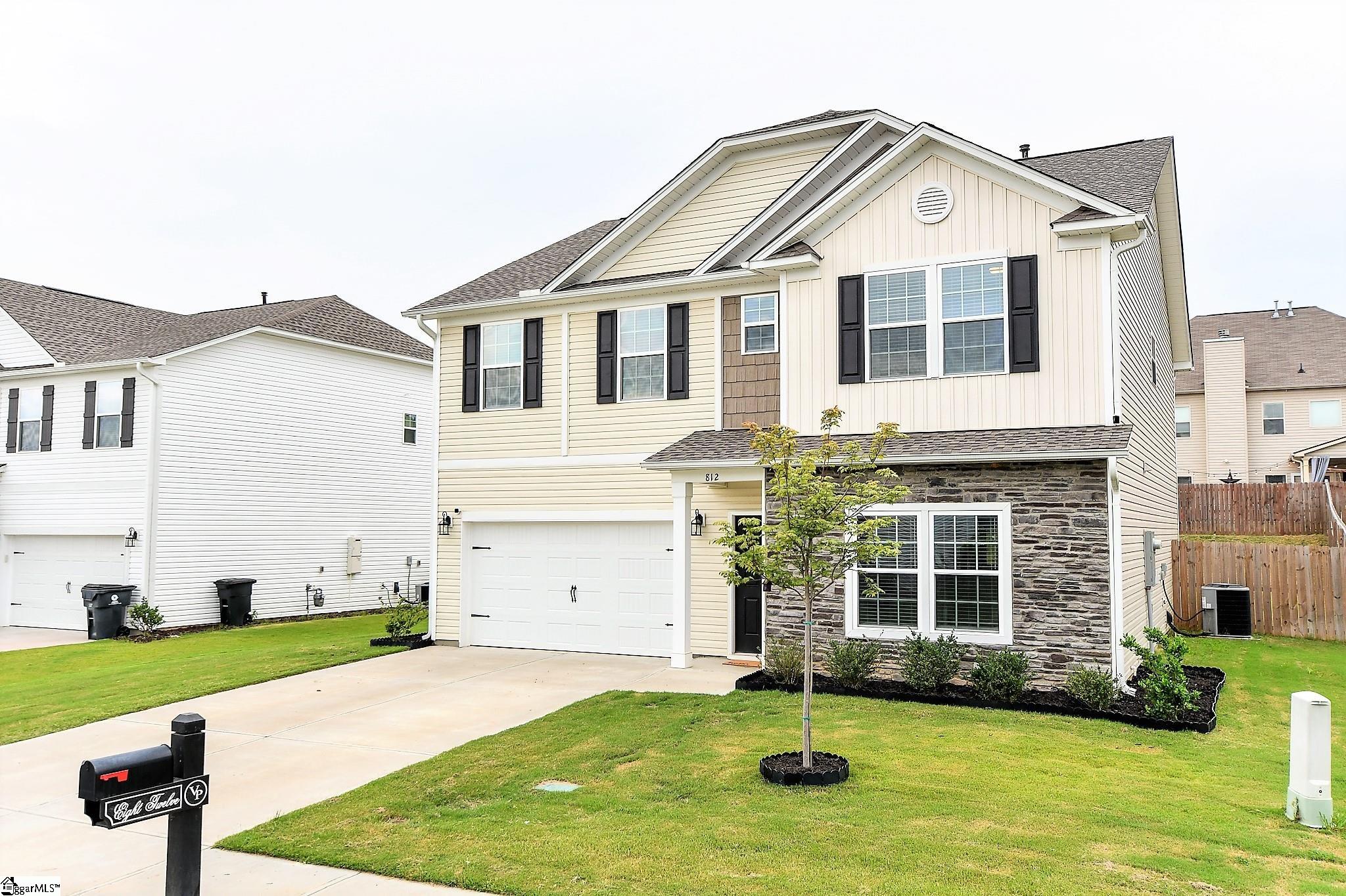 812 Camberwell Road Simpsonville, SC 29680 - Photo 3 of 32