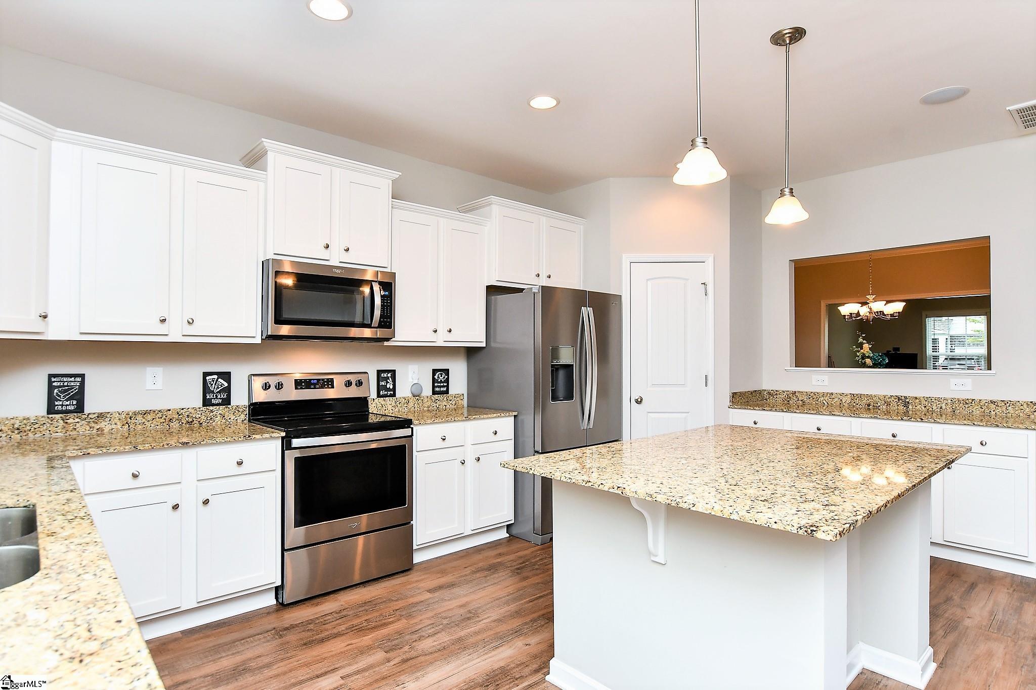 812 Camberwell Road Simpsonville, SC 29680 - Photo 5 of 32
