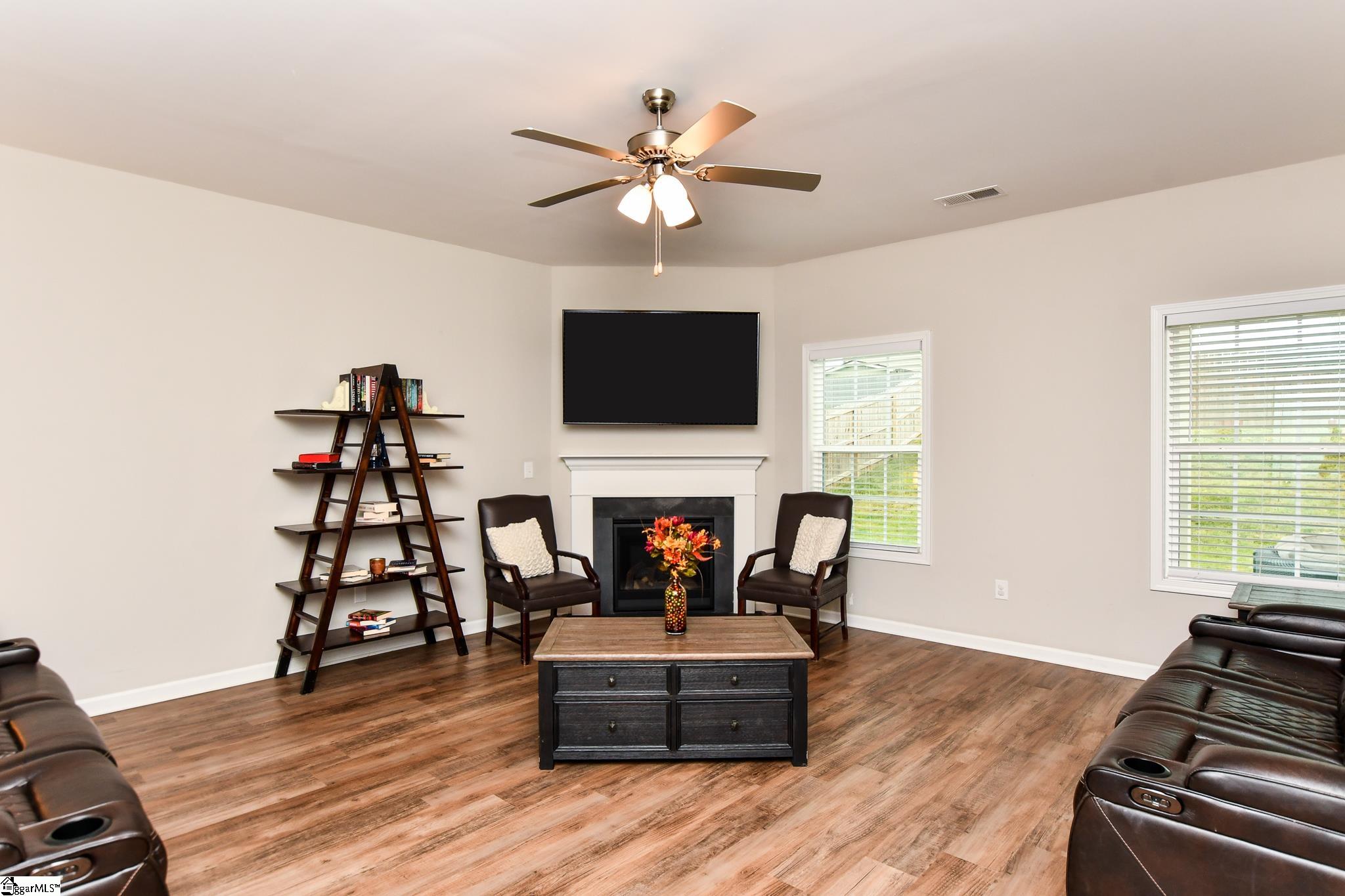 812 Camberwell Road Simpsonville, SC 29680 - Photo 9 of 32