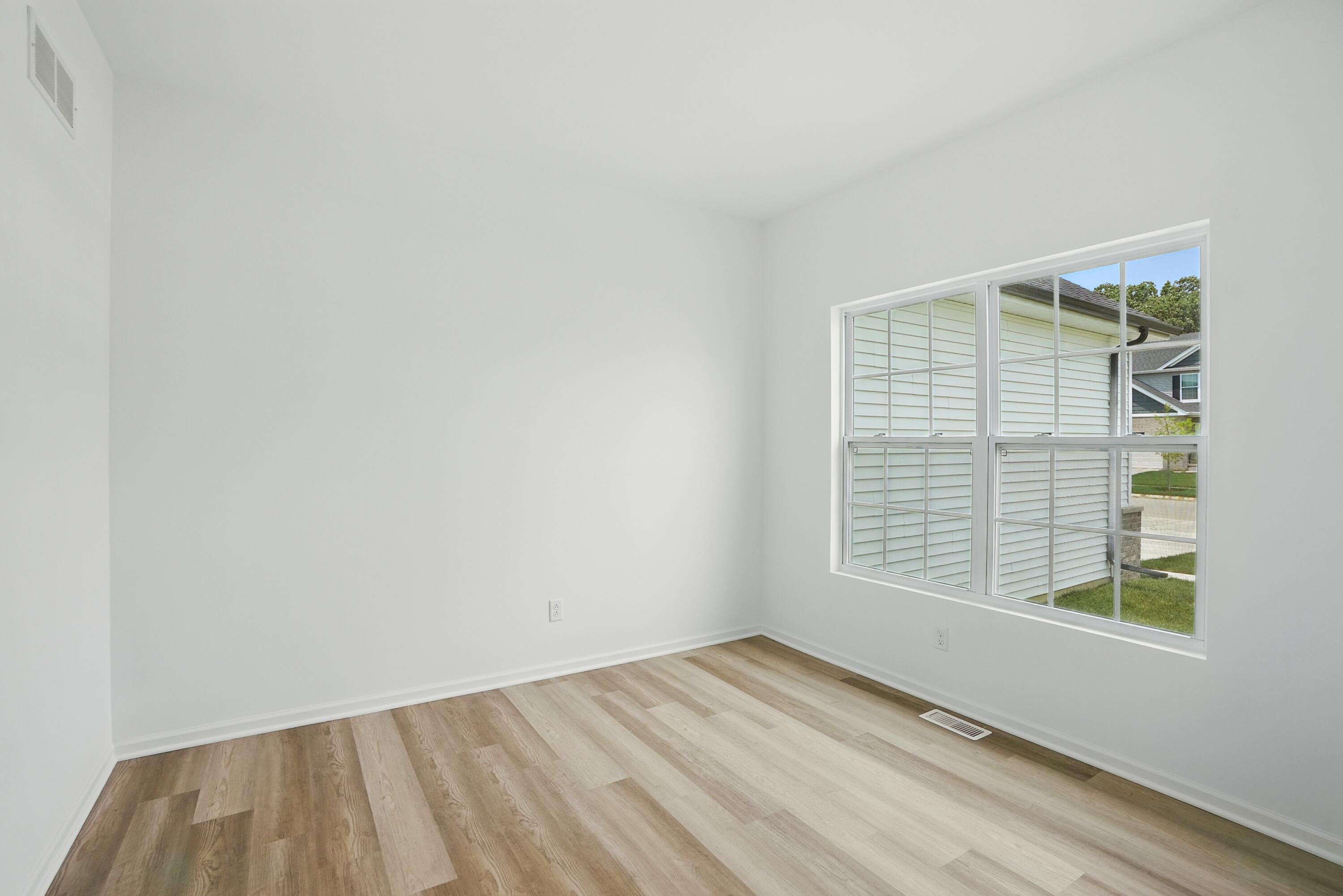 6567 East 104th Avenue Crown Point, IN 46307 - Photo 9 of 23 3000x2002