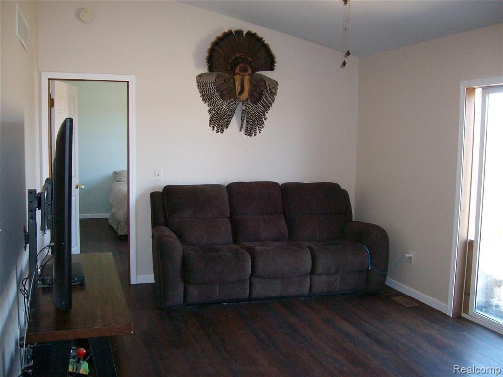 5796 Milett Road Fowlerville, MI 48836 - Photo 34 of 61 SANY2534.JPG