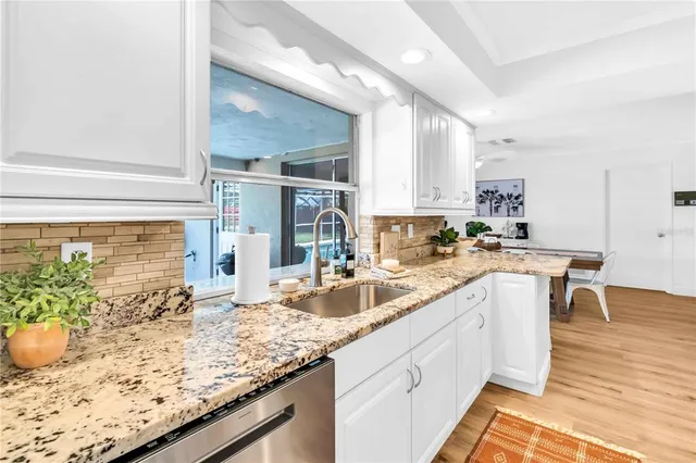 $7,500 | 2921 Captiva Drive, Sarasota, FL 34231