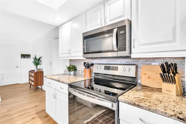 $7,500 | 2921 Captiva Drive, Sarasota, FL 34231