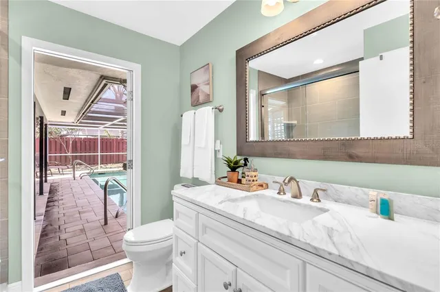 $7,500 | 2921 Captiva Drive, Sarasota, FL 34231