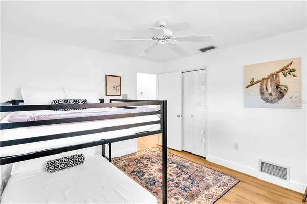 $7,500 | 2921 Captiva Drive, Sarasota, FL 34231