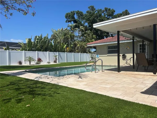 $7,500 | 2921 Captiva Drive, Sarasota, FL 34231