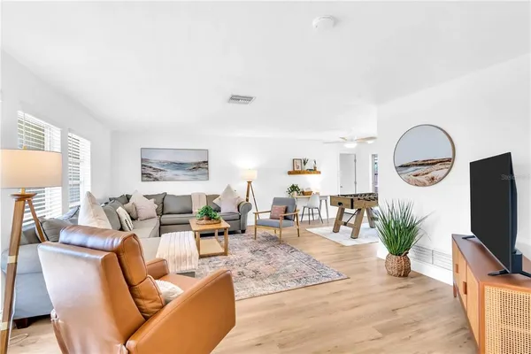 $7,500 | 2921 Captiva Drive, Sarasota, FL 34231