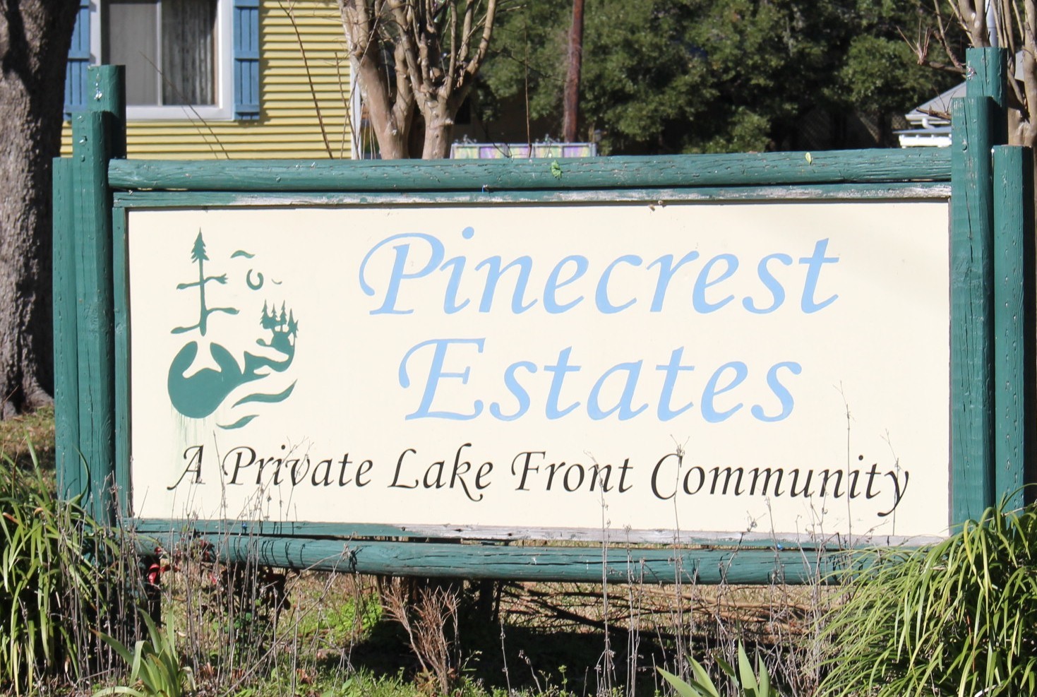 Welcome to Pinecrest Estates