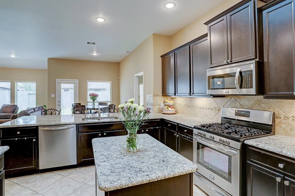 4411 Eclipse Park Court Spring, TX 77389 - Photo 16 of 28