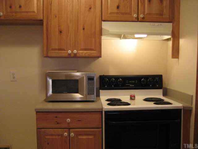 Stainless microwave, stove/oven and dishwasher all stay Other