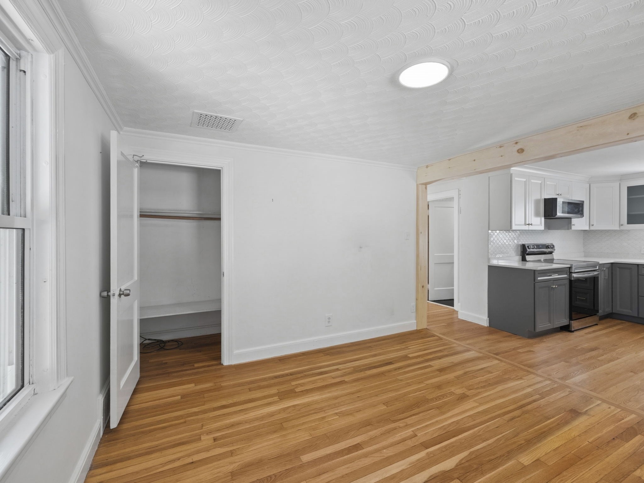 4 Ralph Street Medford, MA 02155 - Photo 9 of 39 Gallery Image 9