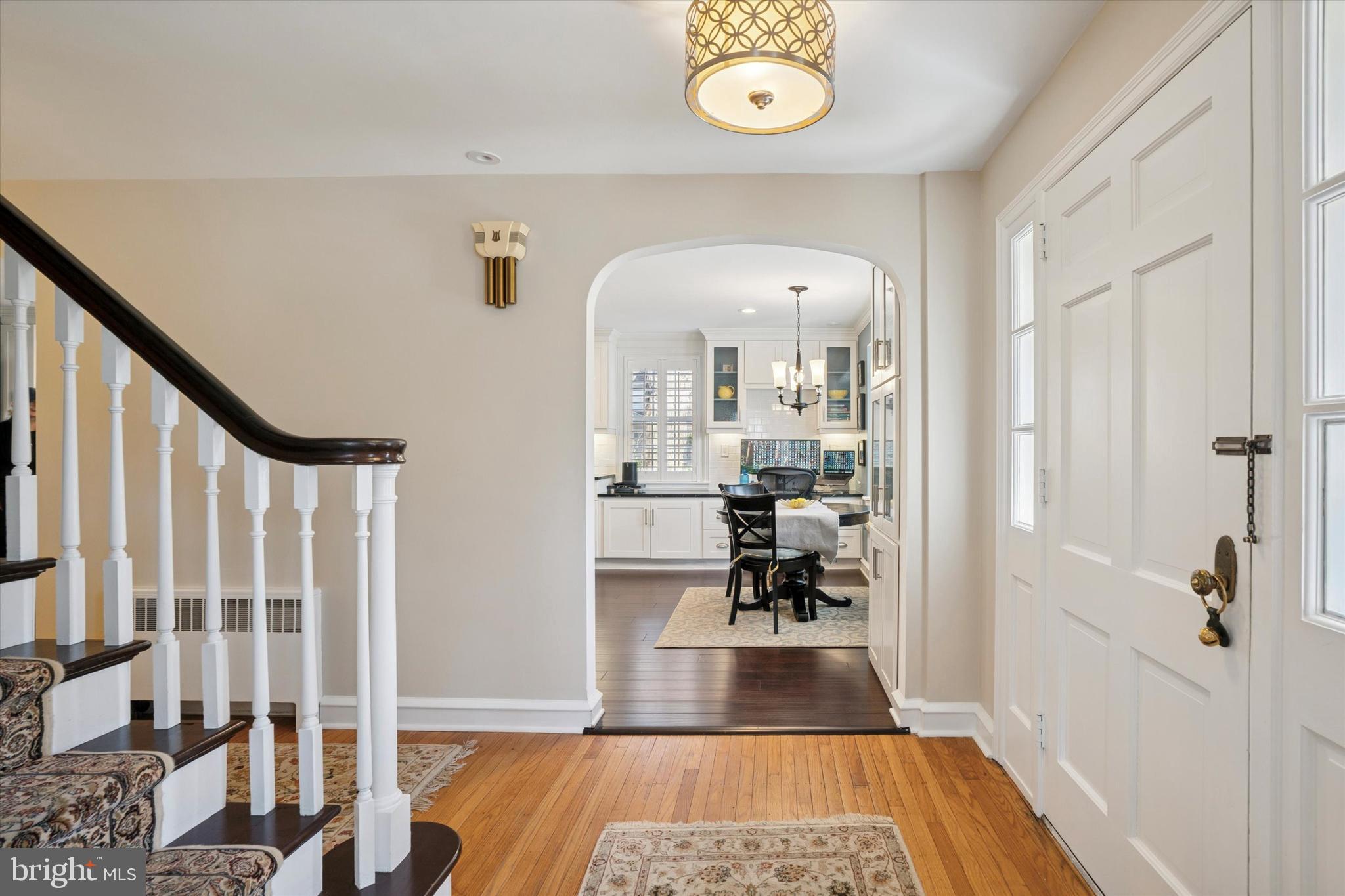 7809 Knox Road Glenside, PA 19038 - Photo 4 of 38 Front Entry Foyer