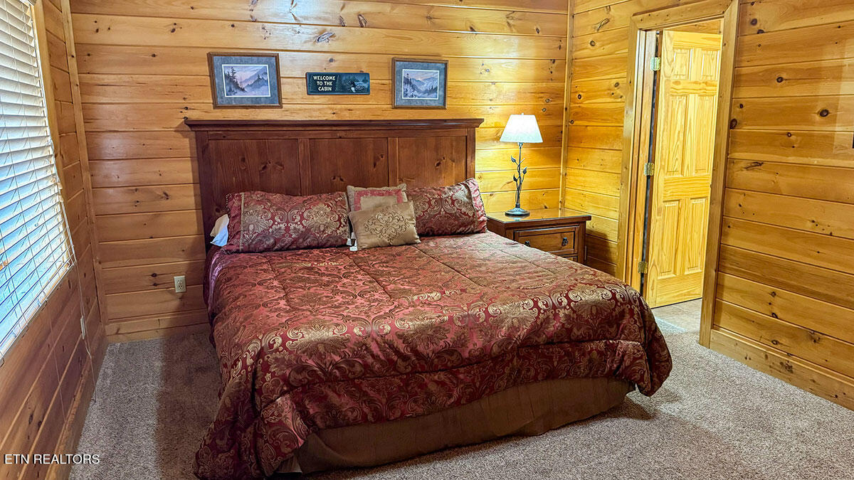 1352 Timberwolf Way Sevierville, TN 37876 - Photo 29 of 41 rental-cabin-35