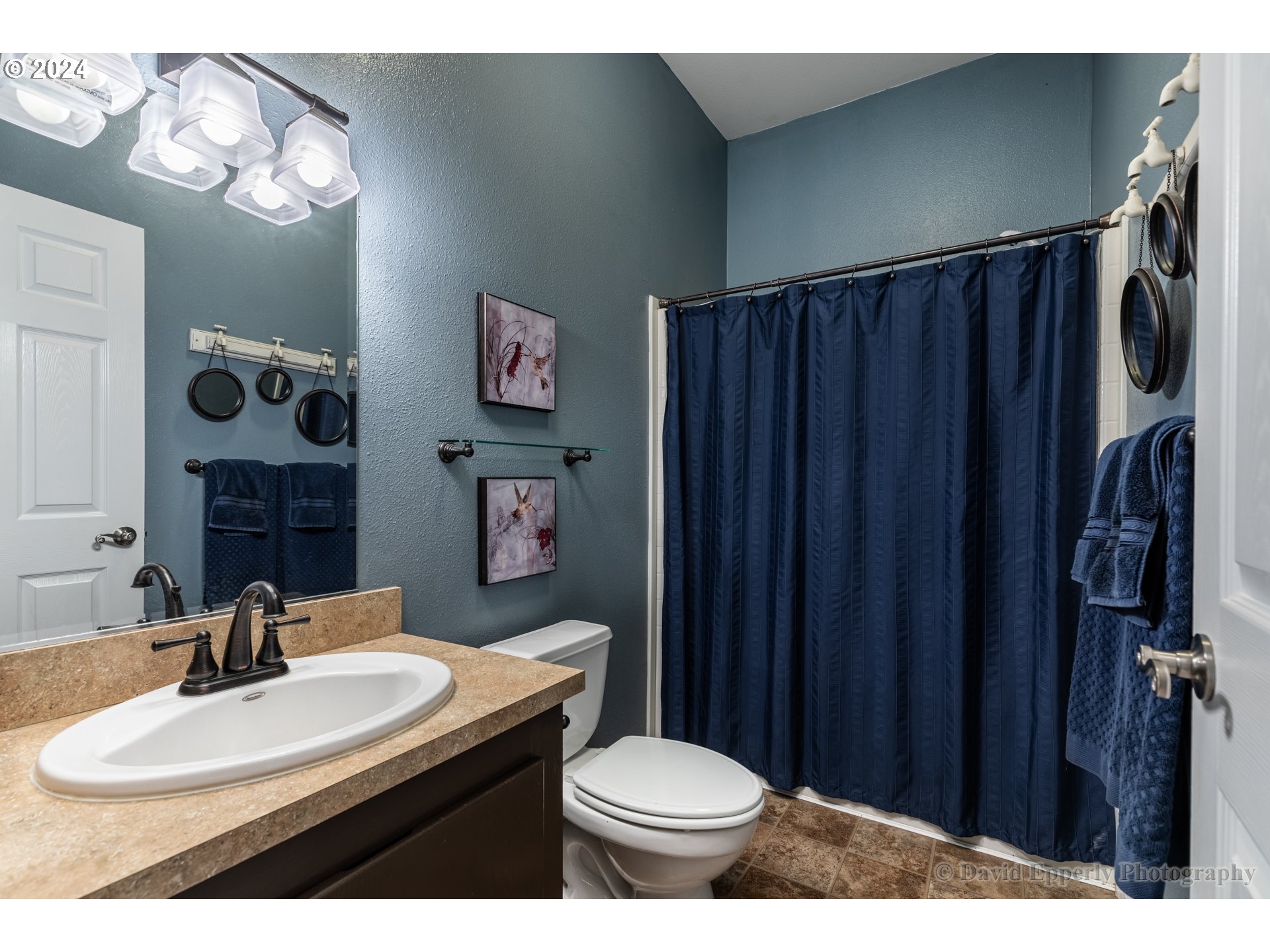 27765 Clark Road Deer Island, OR 97054 - Photo 19 of 38 Bathroom