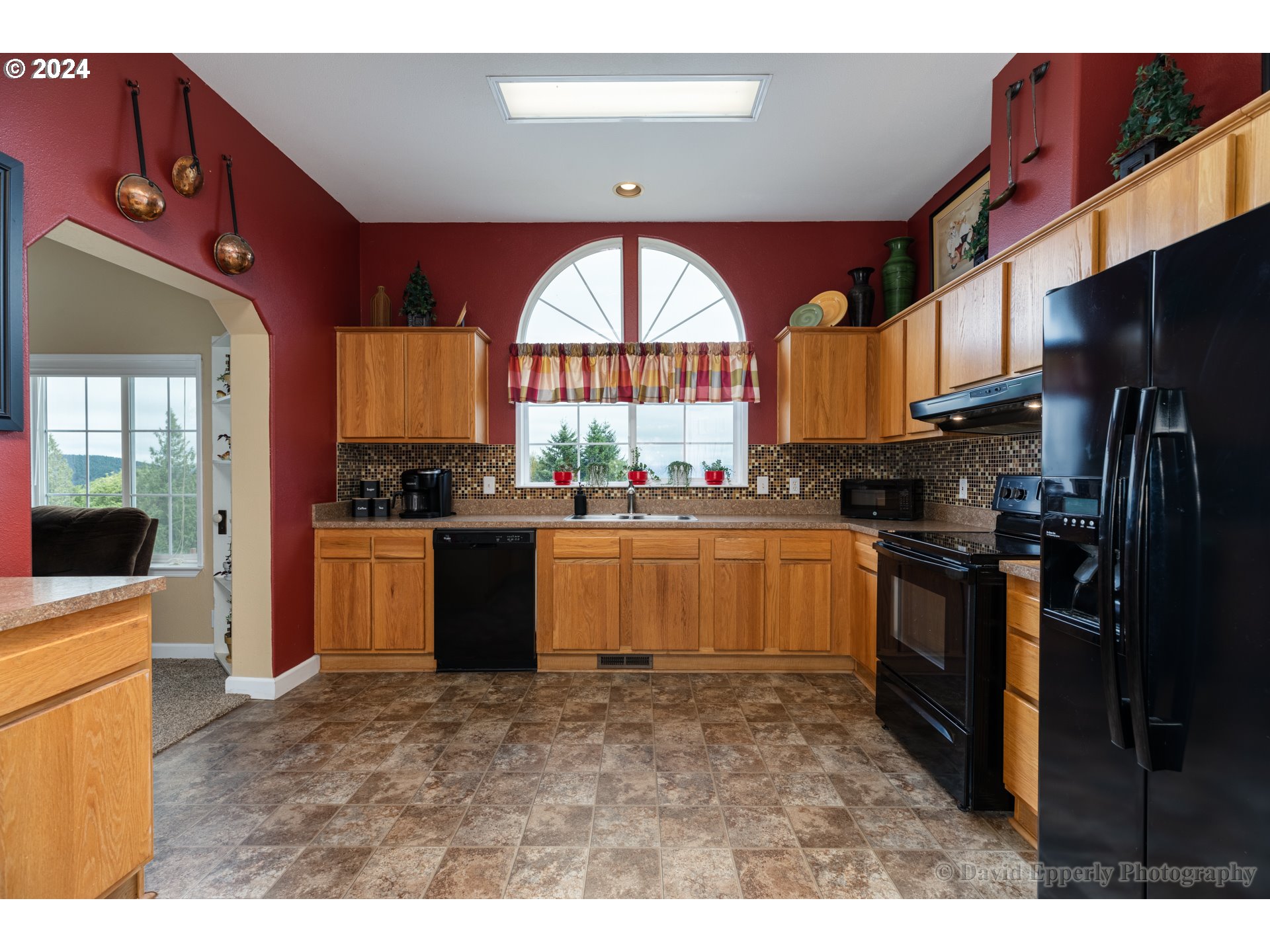 27765 Clark Road Deer Island, OR 97054 - Photo 9 of 38 Kitchen