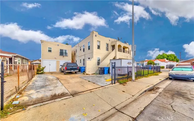 $1,255,000 | 545 Eastmont Avenue, Los Angeles, CA 90022