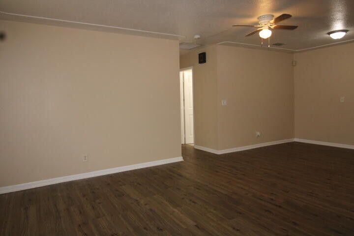 341 West 22nd Court Riviera Beach, FL 33404 - Photo 9 of 17 20241227001523589551000000-o