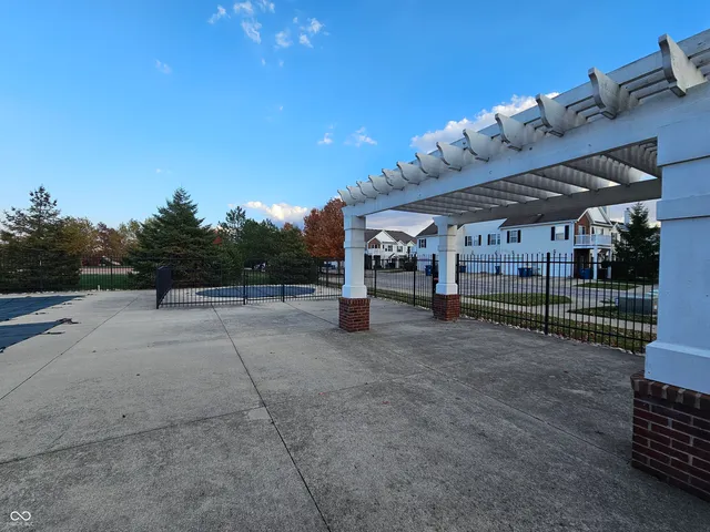 $189,500 | 13415 White Granite Drive, Unit 600, Fishers, IN 46038