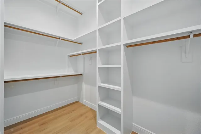 $649,999 | 110 Southeast Private Road 3178, Corsicana, TX 75109