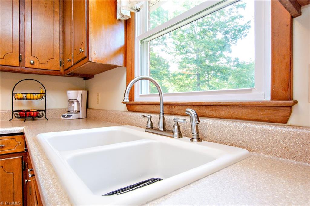 329 Ralph Miller Road Lexington, NC 27295 - Photo 14 of 30 Gallery Image 14