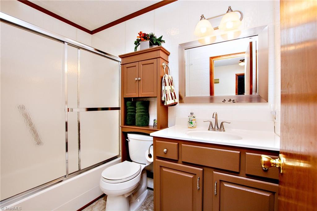329 Ralph Miller Road Lexington, NC 27295 - Photo 17 of 30 Gallery Image 17