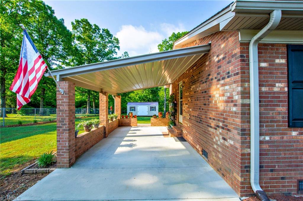 329 Ralph Miller Road Lexington, NC 27295 - Photo 3 of 30 Gallery Image 3