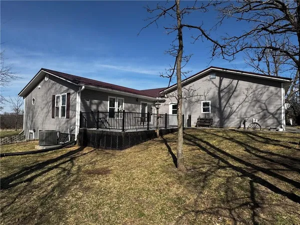 $370,000 | 21352 Highway 46, Maryville, MO 64468