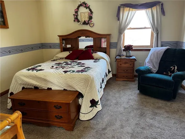 $370,000 | 21352 Highway 46, Maryville, MO 64468
