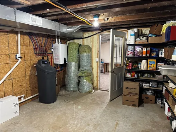 $370,000 | 21352 Highway 46, Maryville, MO 64468