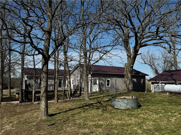 $370,000 | 21352 Highway 46, Maryville, MO 64468