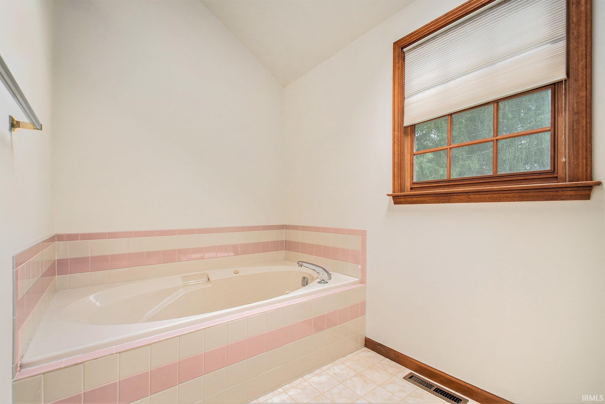 52206 Filbert Road Granger, IN 46530 - Photo 20 of 36 Gallery Image 20