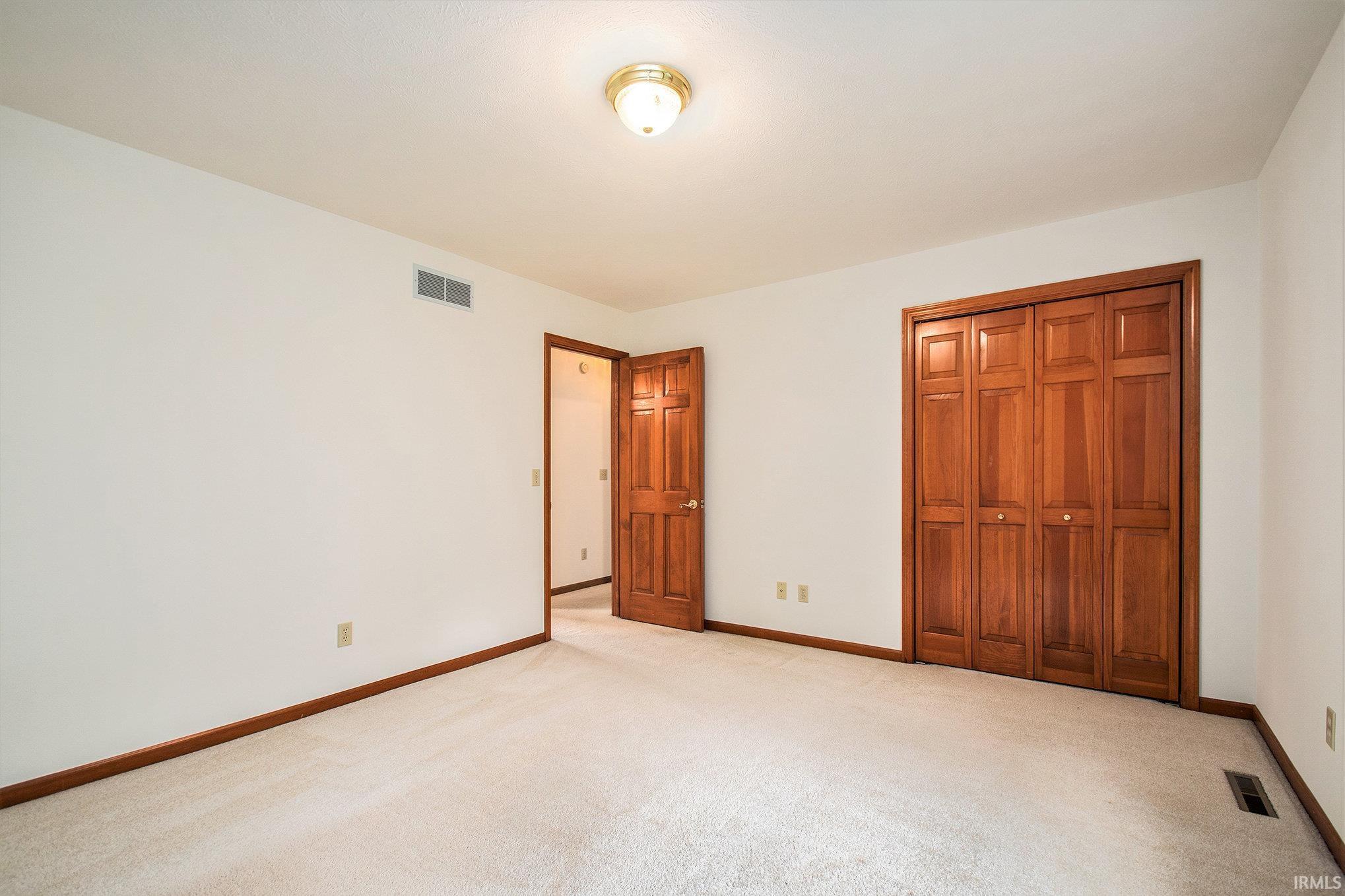 52206 Filbert Road Granger, IN 46530 - Photo 27 of 36 Gallery Image 27