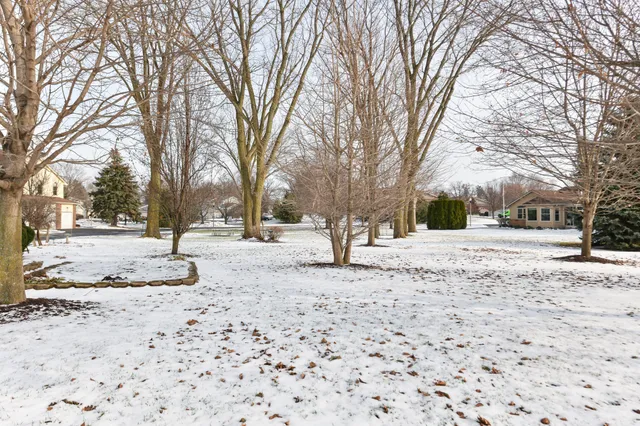 $375,000 | 110 Eagle Pointe Drive, Unit 3A, Delavan, WI 53115