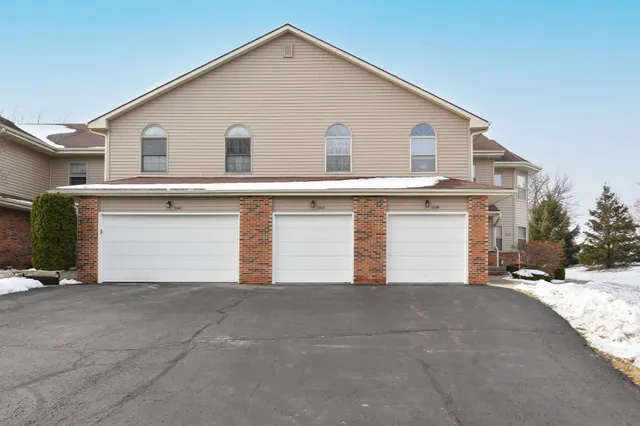 $375,000 | 110 Eagle Pointe Drive, Unit 3A, Delavan, WI 53115