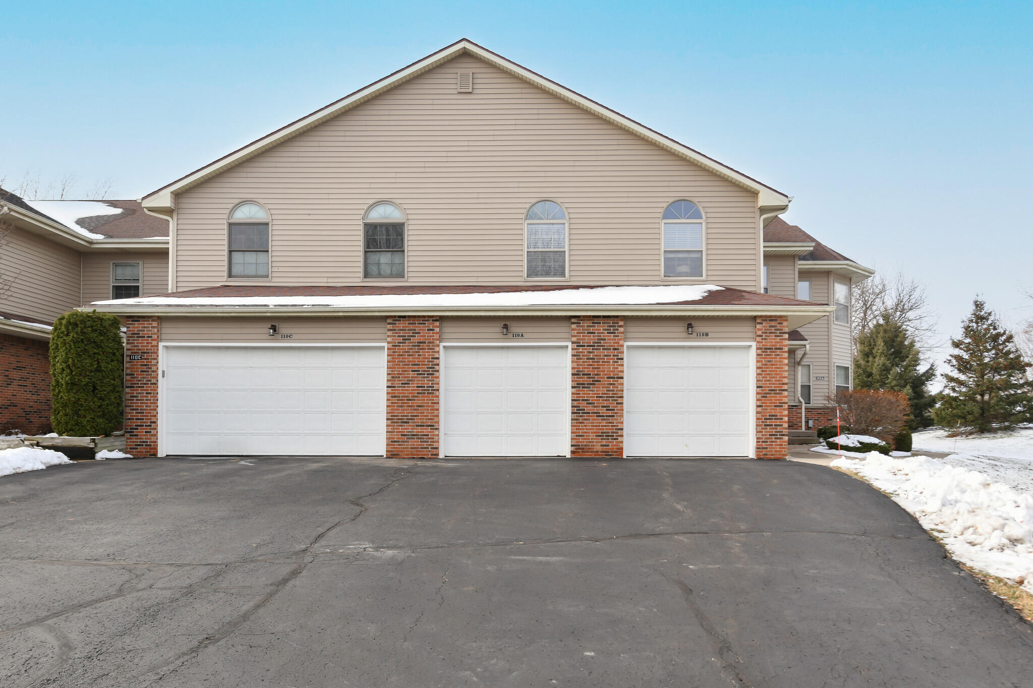 110 Eagle Pointe Drive, Unit 3A Delavan, WI 53115 - Photo 7 of 60 One Car Attached Garage