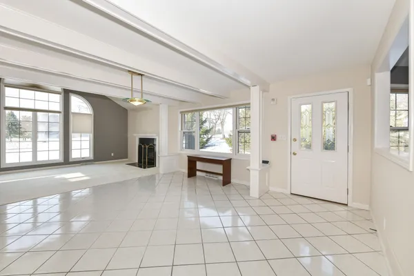 $369,000 | 110 Eagle Pointe Drive, Unit 3A, Delavan, WI 53115