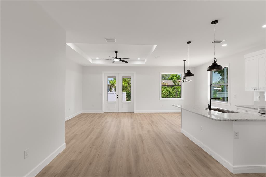 923 Cumberland Road Venice, FL 34293 - Photo 5 of 18