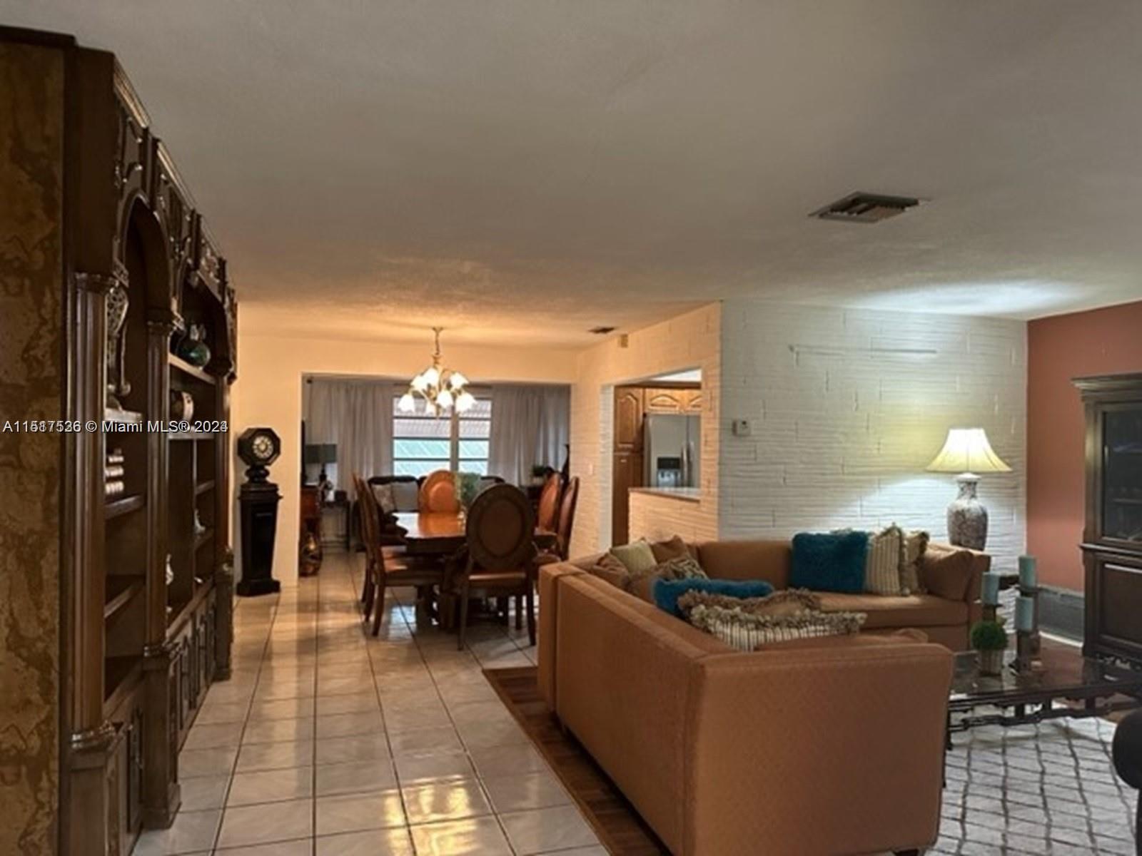 7824 Dilido Blvd Unit 7824  