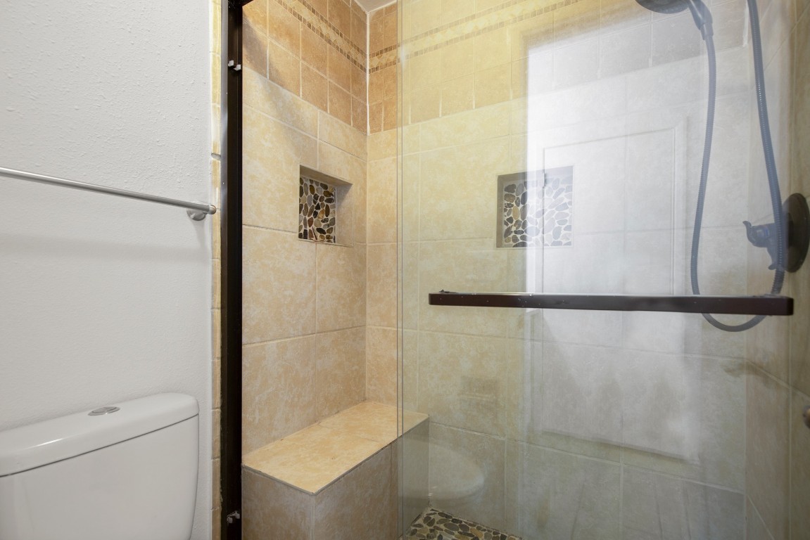 2109 Brandywine Lane Austin, TX 78727 - Photo 18 of 27 a bathroom with a shower