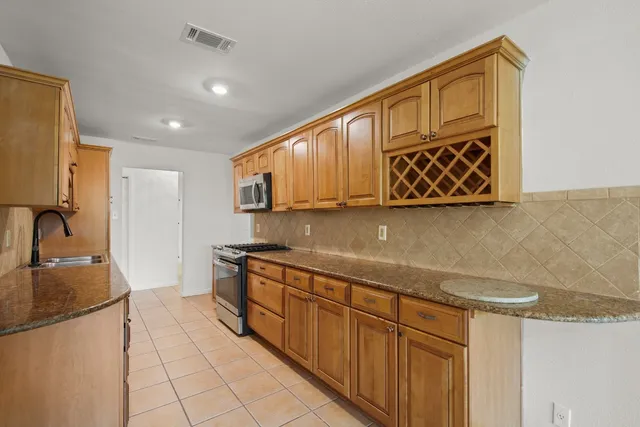 $460,000 | 2109 Brandywine Lane, Austin, TX 78727